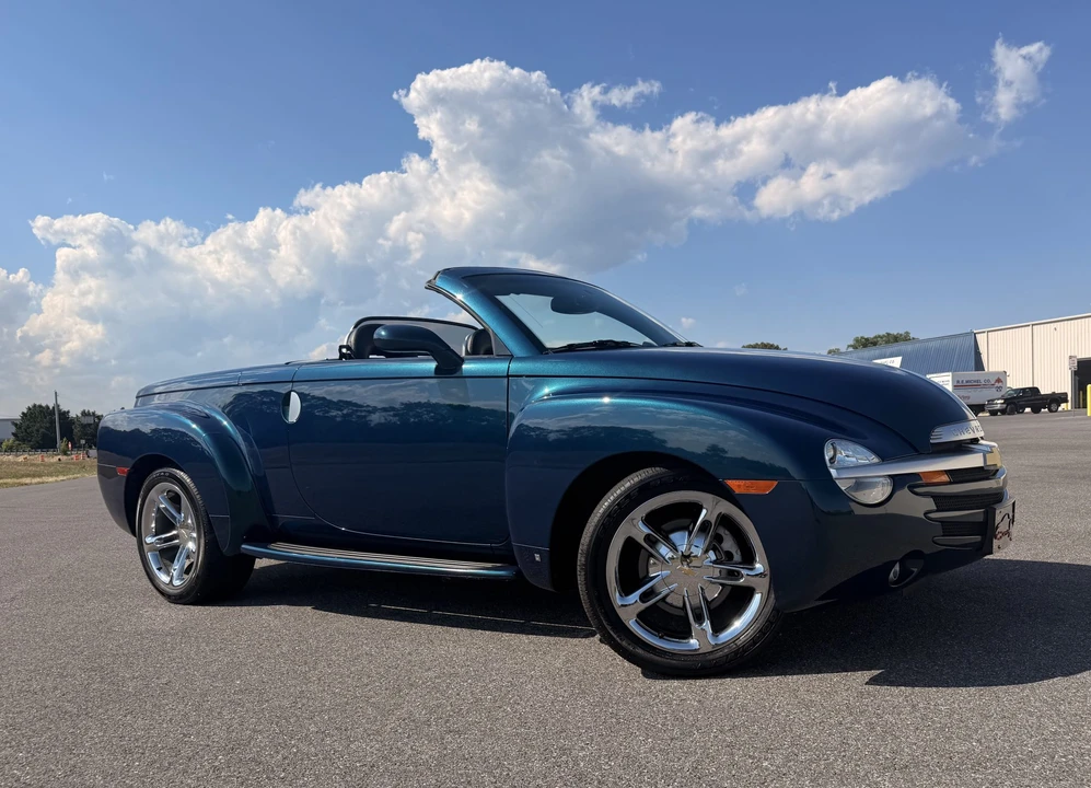 2006 Chevrolet SSR - Image 27 of 31