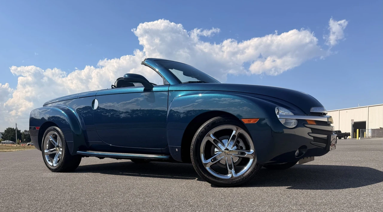 2006 Chevrolet SSR - Image 24 of 31