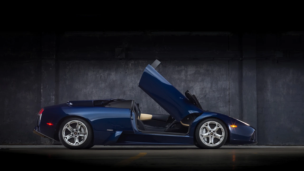 2006 Lamborghini Murcielago - Image 9 of 31