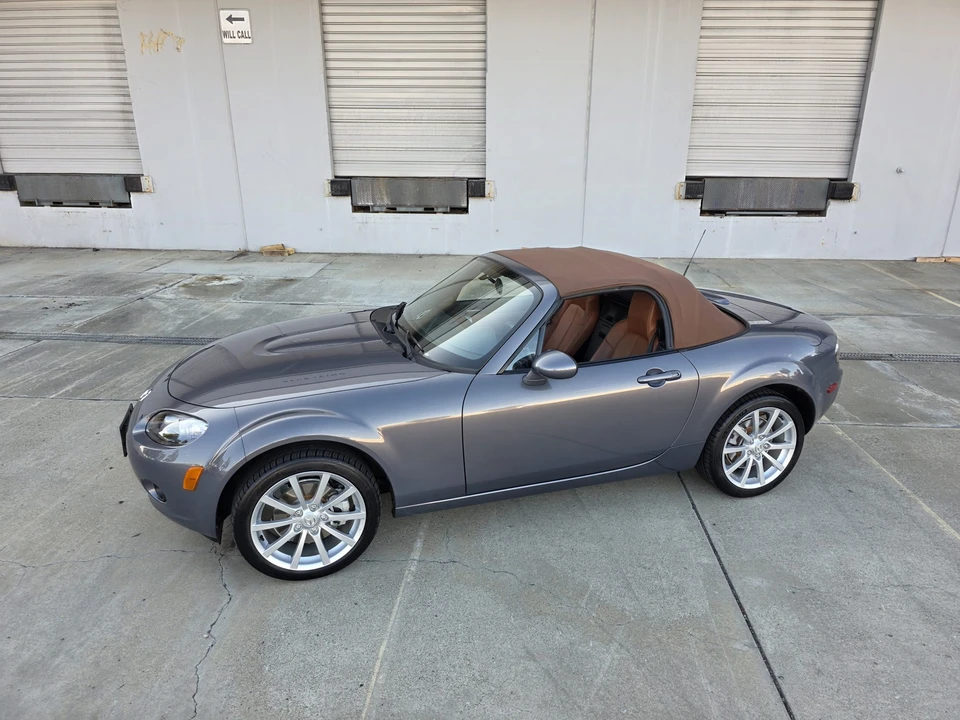 2006 Mazda NC MX-5 Miata - Image 5 of 31