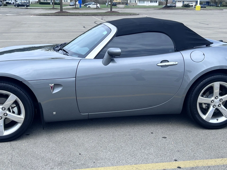 2006 Pontiac Solstice - Image 10 of 31