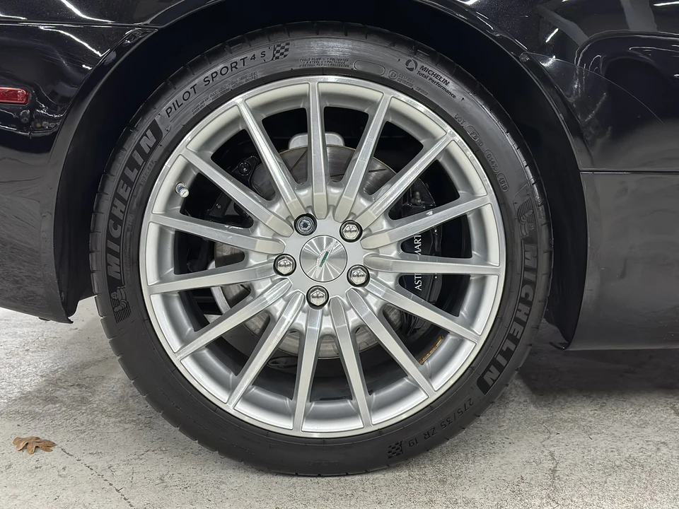 2007 Aston Martin DB9 - Image 13 of 31