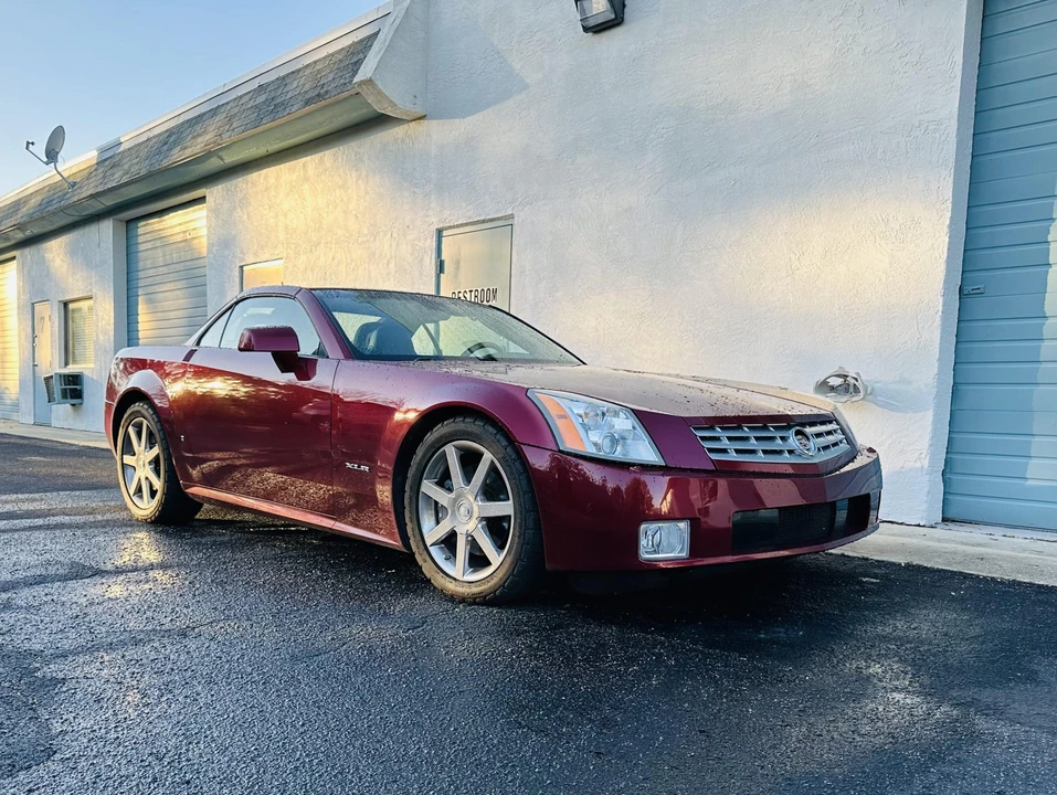 2007 Cadillac XLR - Image 16 of 31