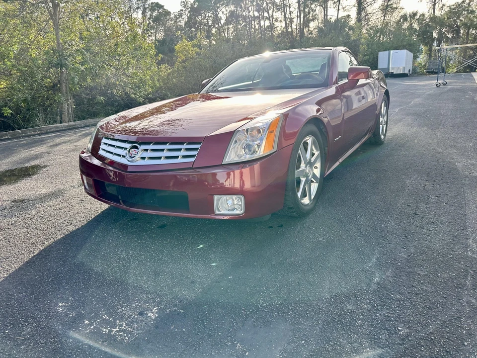2007 Cadillac XLR - Image 2 of 31