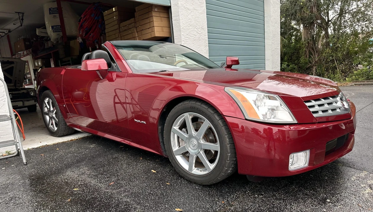2007 Cadillac XLR - Image 30 of 31