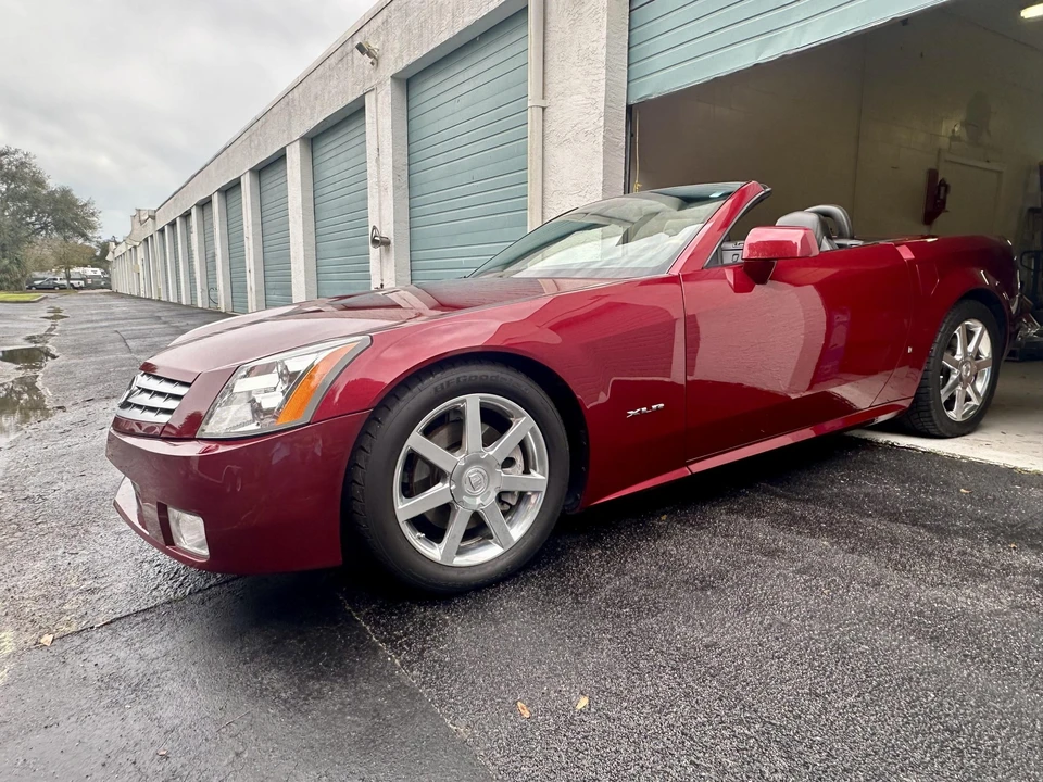 2007 Cadillac XLR - Image 28 of 31