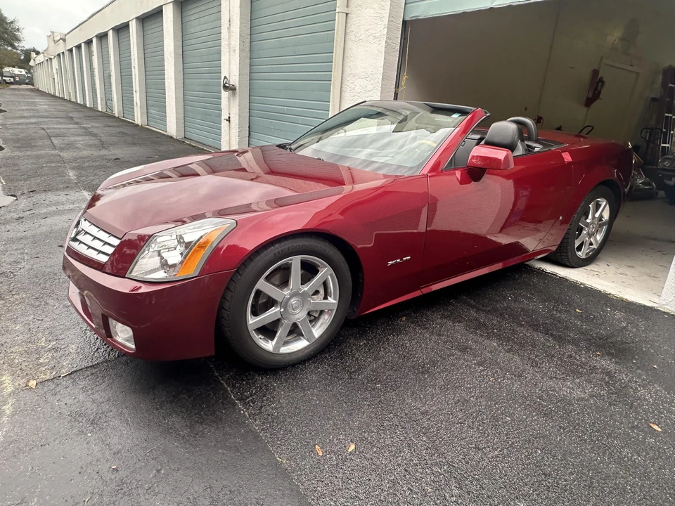 2007 Cadillac XLR - Image 29 of 31