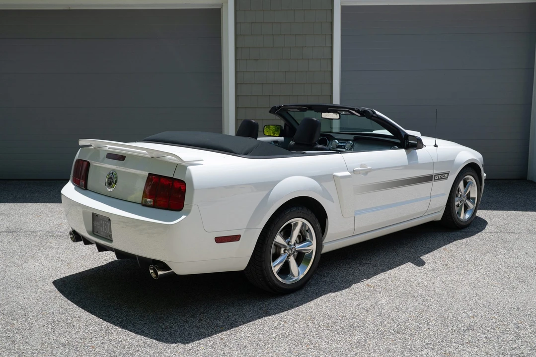 2007 Ford S197 Mustang GT - Image 13 of 31