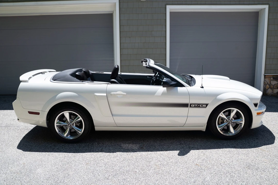 2007 Ford S197 Mustang GT - Image 9 of 31