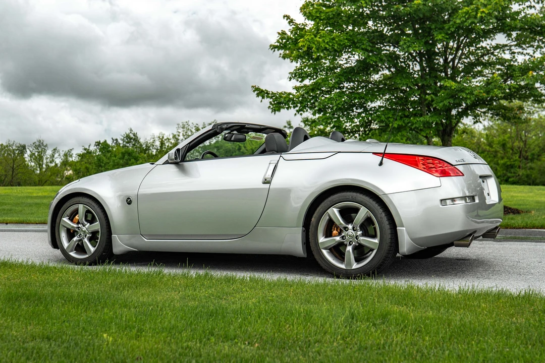 2007 Nissan 350Z 5th Gen - Image 22 of 31