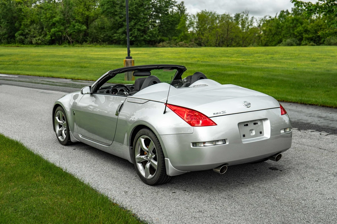2007 Nissan 350Z 5th Gen - Image 21 of 31