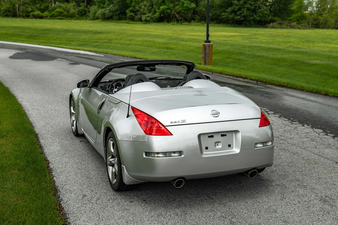 2007 Nissan 350Z 5th Gen - Image 19 of 31
