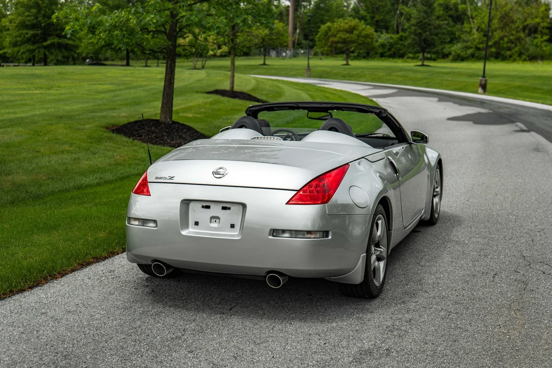 2007 Nissan 350Z 5th Gen - Image 15 of 31