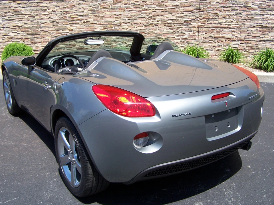 2007 Pontiac Solstice - Image 19 of 31