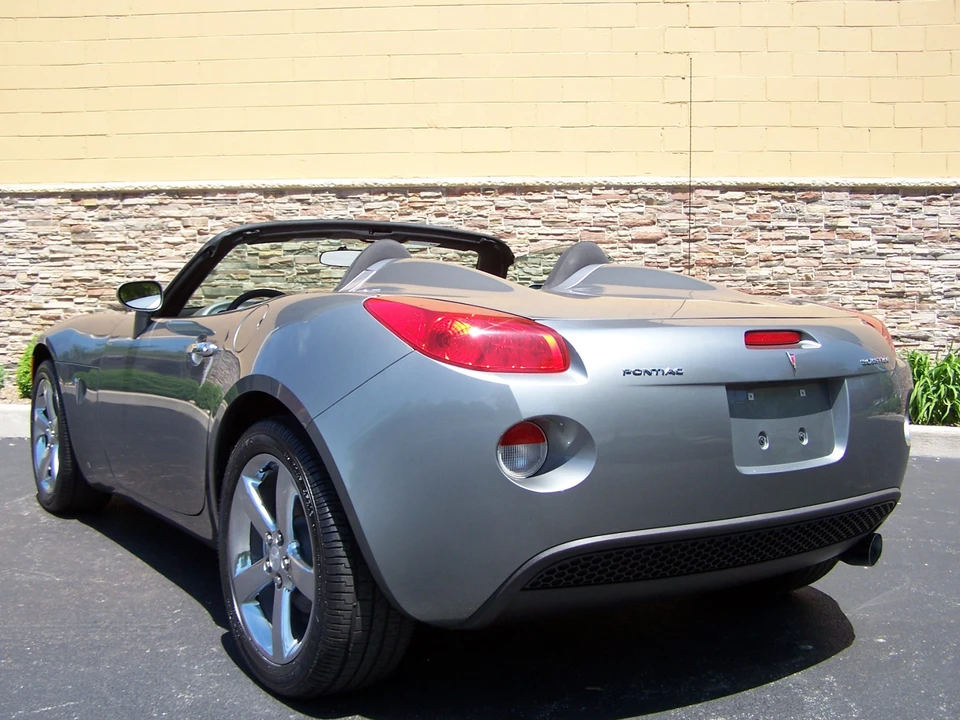 2007 Pontiac Solstice - Image 17 of 31