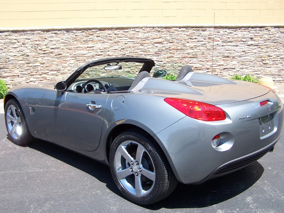 2007 Pontiac Solstice - Image 15 of 31