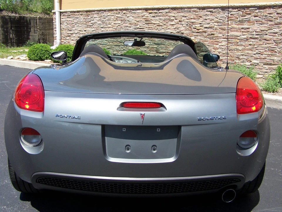 2007 Pontiac Solstice - Image 24 of 31