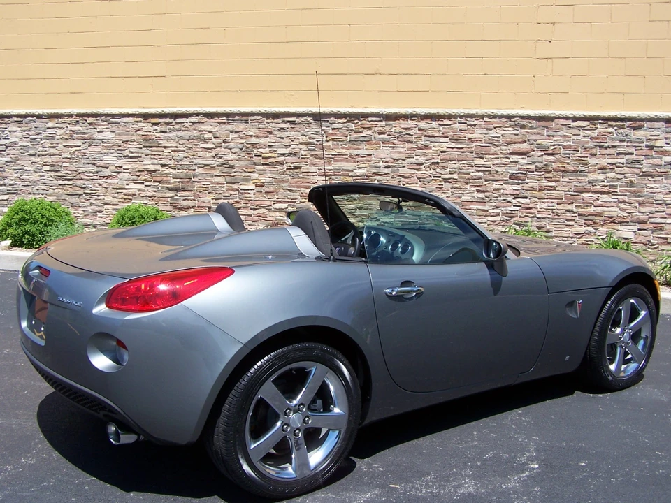 2007 Pontiac Solstice - Image 29 of 31