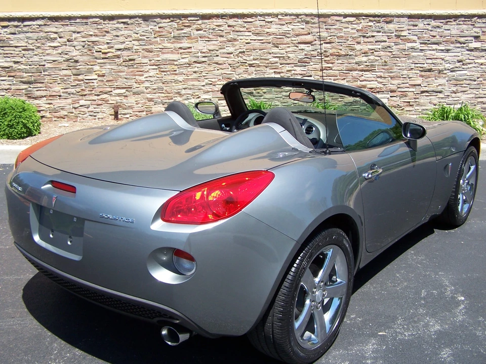 2007 Pontiac Solstice - Image 25 of 31