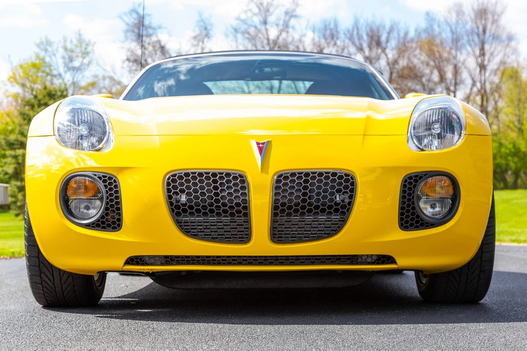 2007 Pontiac Solstice GXP - Image 10 of 31
