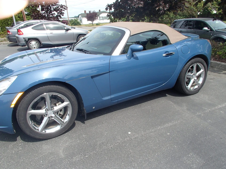 2007 Saturn Sky - Image 14 of 27