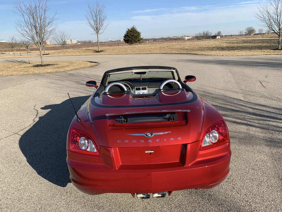 2008 Chrysler Crossfire - Image 20 of 31