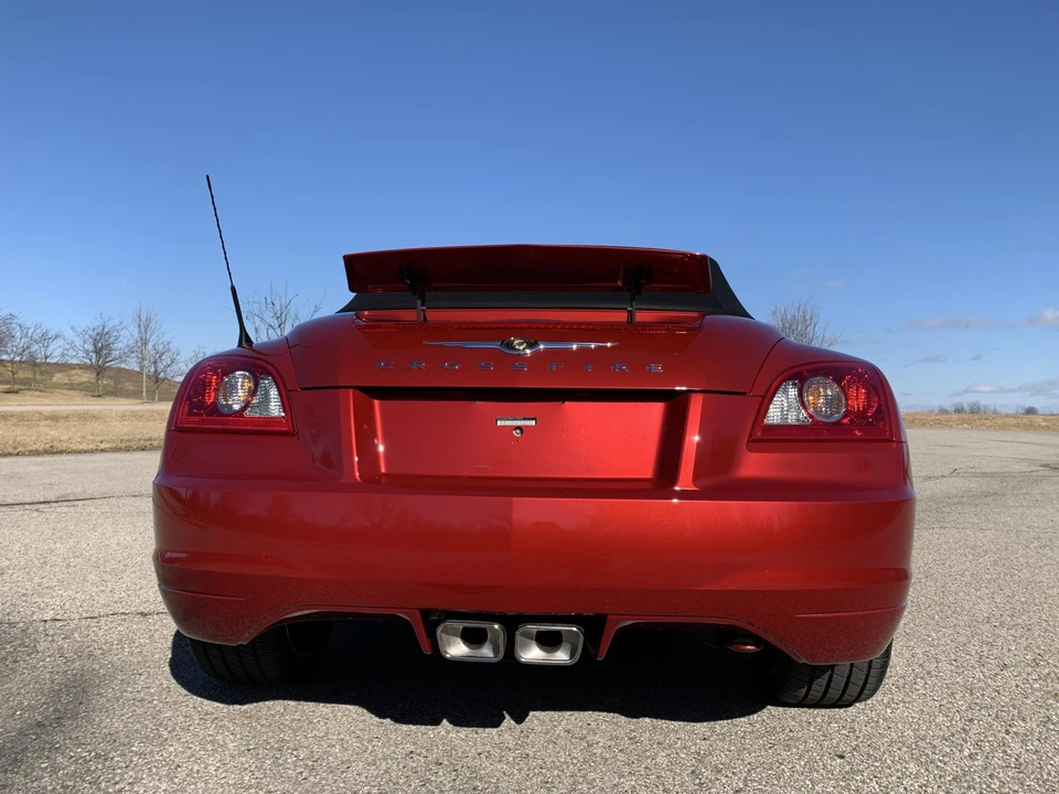 2008 Chrysler Crossfire - Image 16 of 31