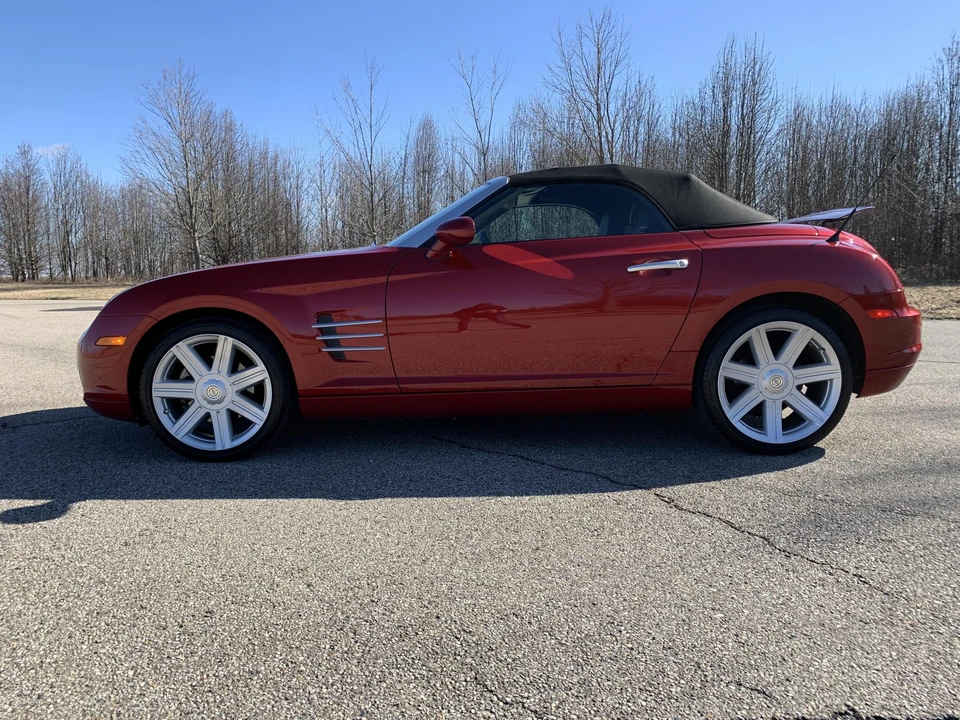 2008 Chrysler Crossfire - Image 9 of 31