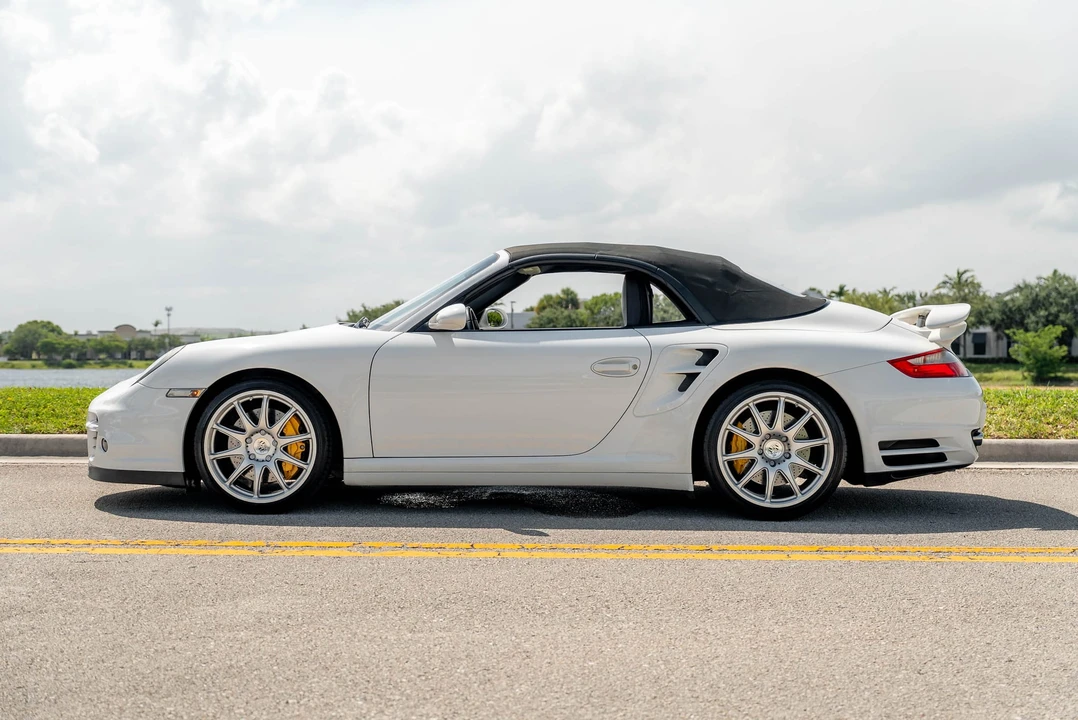 2008 Porsche 997 Turbo - Image 16 of 31