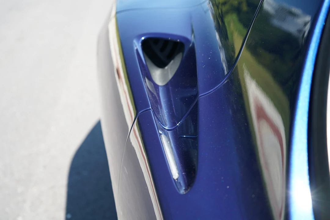 2008 Tesla Roadster - Image 29 of 31
