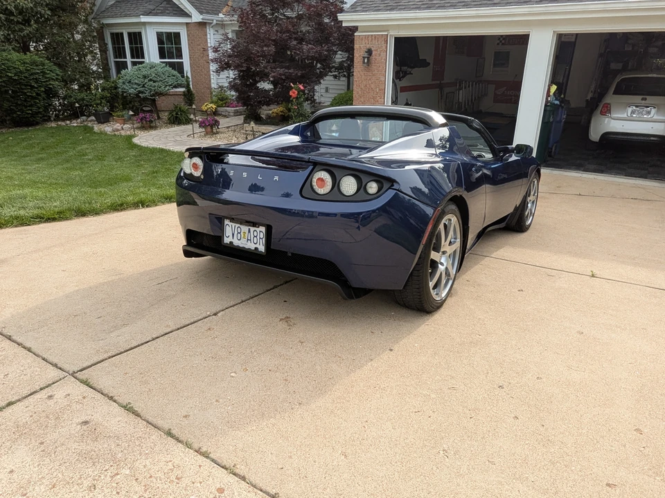 2008 Tesla Roadster - Image 16 of 31