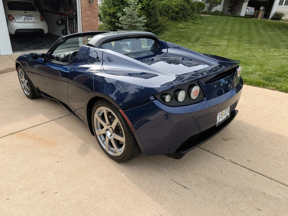 2008 Tesla Roadster - Image 30 of 31
