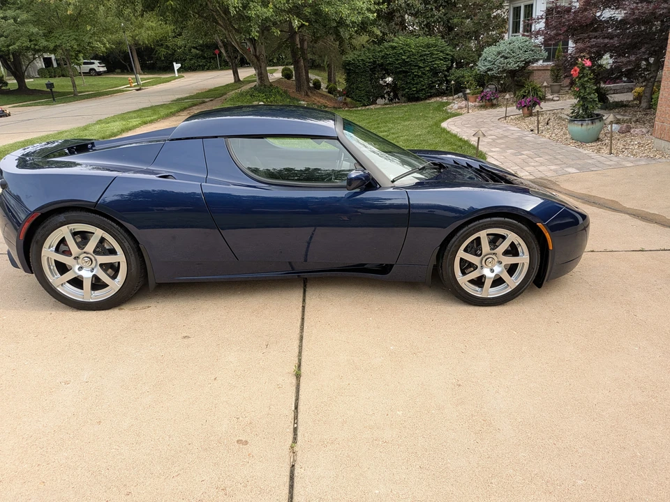 2008 Tesla Roadster - Image 18 of 31