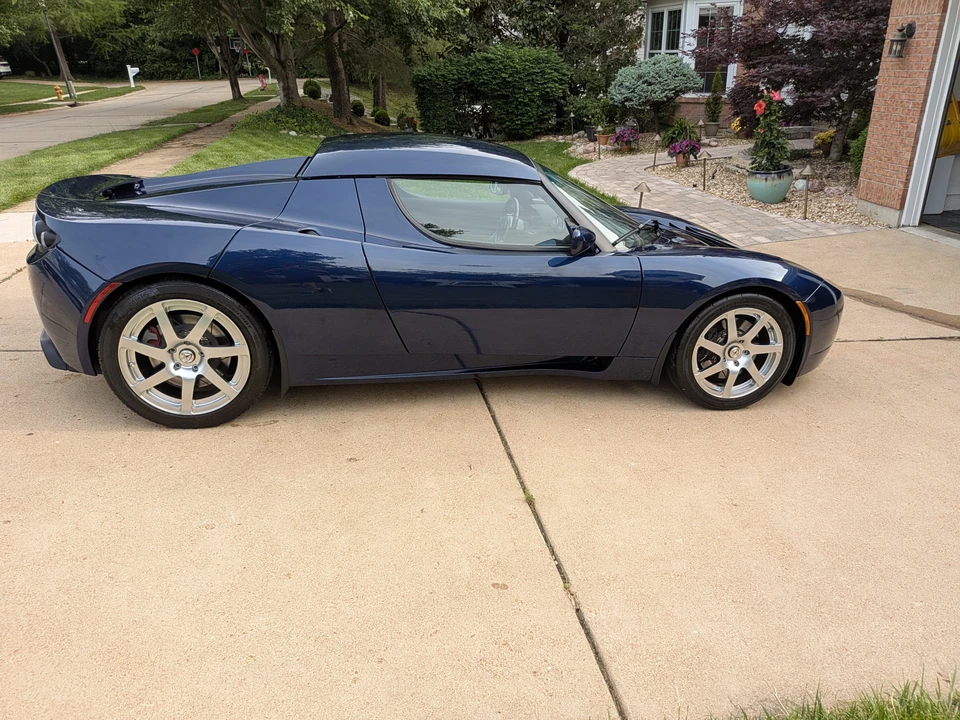 2008 Tesla Roadster - Image 19 of 31