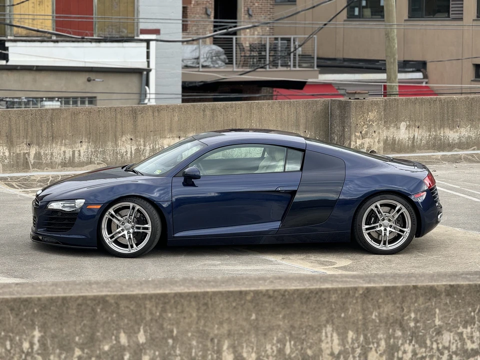 2009 Audi 42 R8 - Image 2 of 31