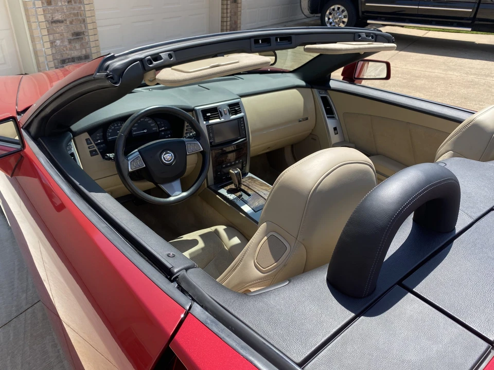 2009 Cadillac XLR-V - Image 31 of 31