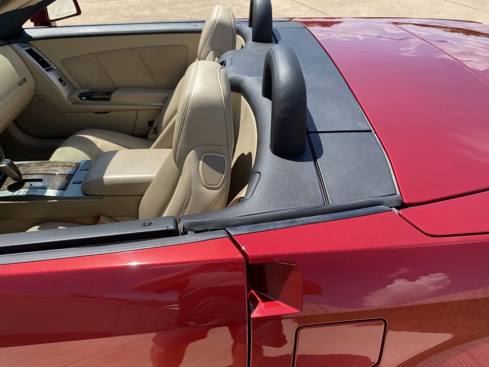 2009 Cadillac XLR-V - Image 29 of 31