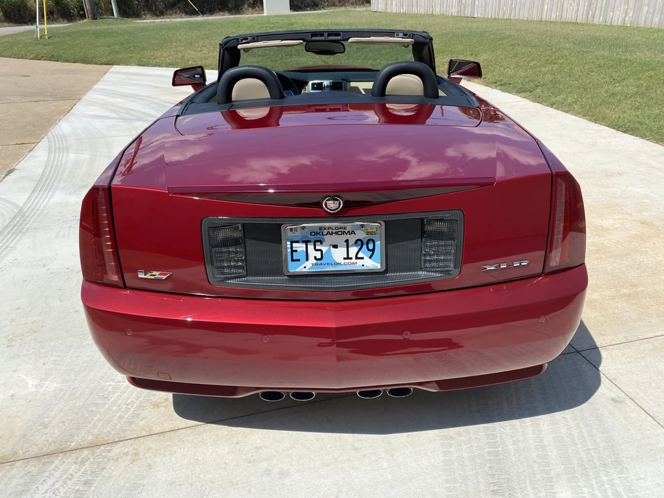 2009 Cadillac XLR-V - Image 13 of 31