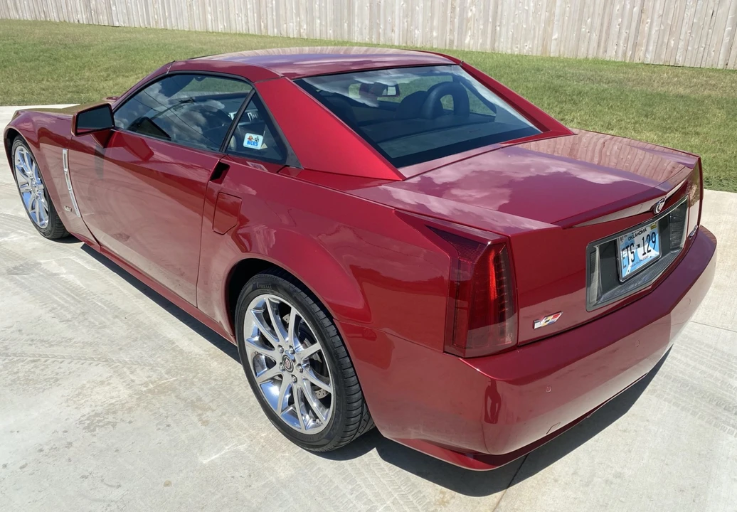 2009 Cadillac XLR-V - Image 26 of 31