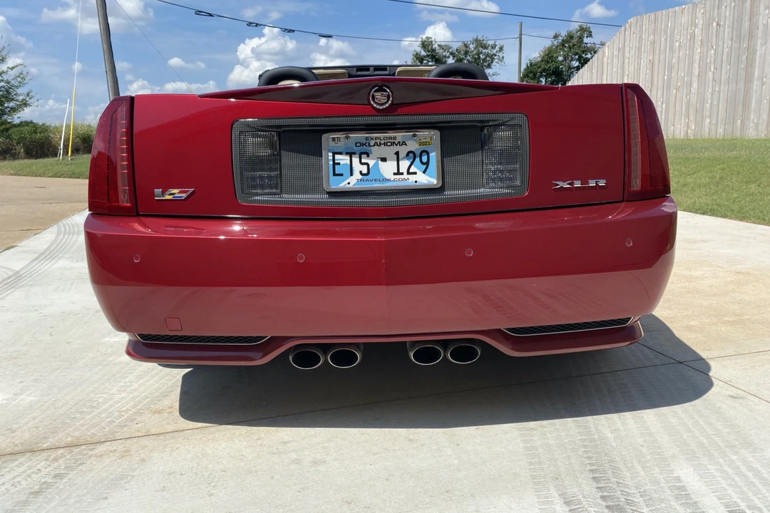 2009 Cadillac XLR-V - Image 12 of 31