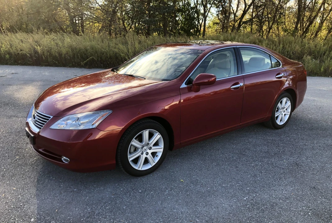 2009 Lexus ES 5th Gen - Image 9 of 31