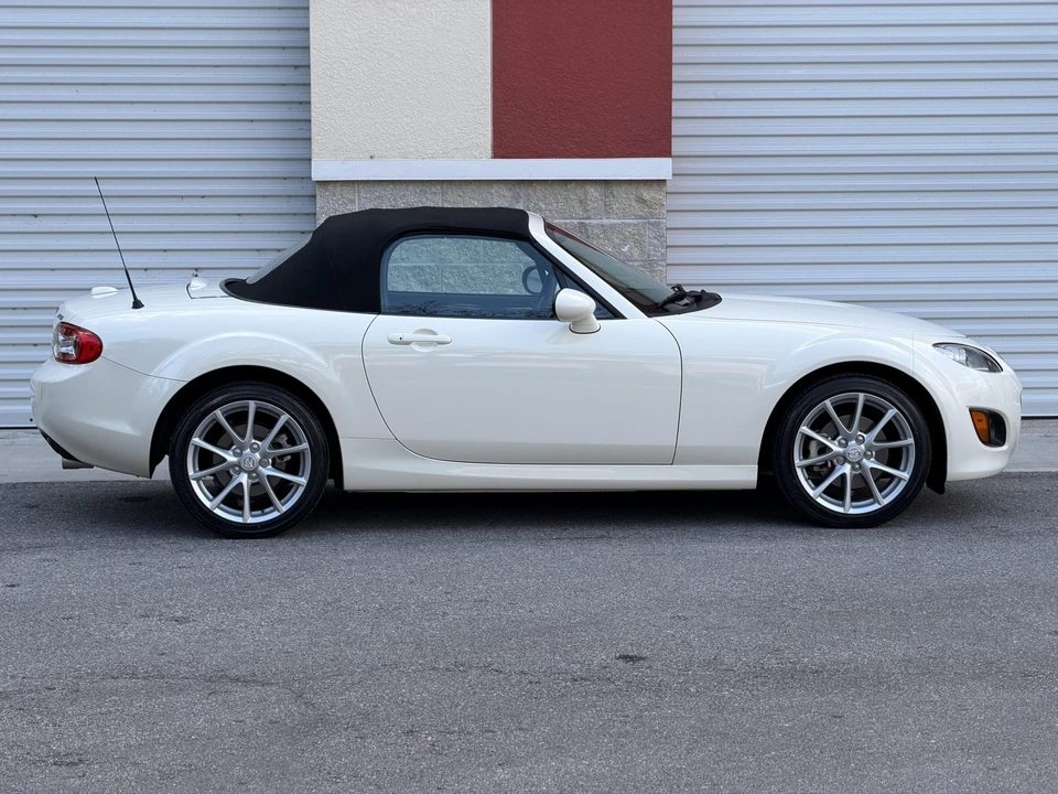 2009 Mazda NC MX-5 Miata - Image 15 of 31
