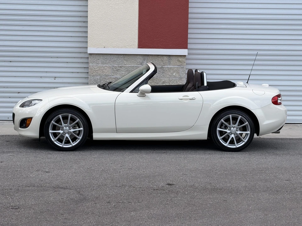 2009 Mazda NC MX-5 Miata - Image 27 of 31