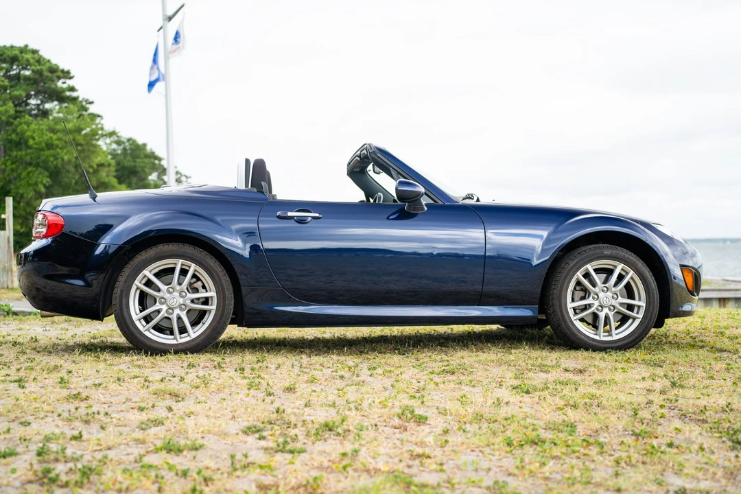 2009 Mazda NC MX-5 Miata - Image 13 of 31