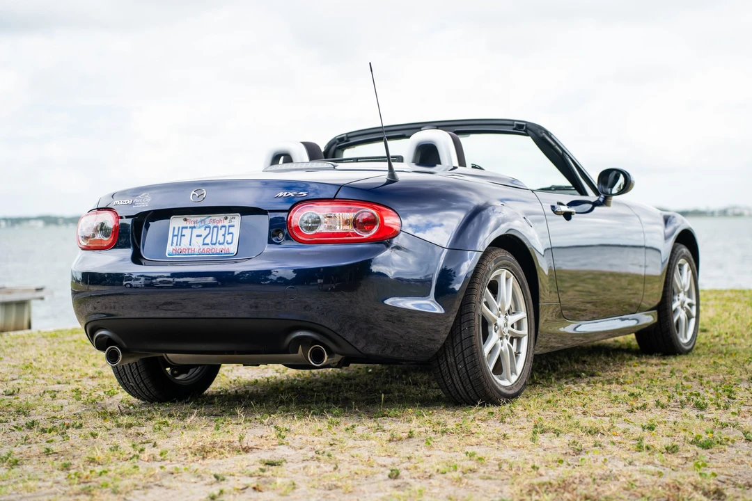 2009 Mazda NC MX-5 Miata - Image 14 of 31