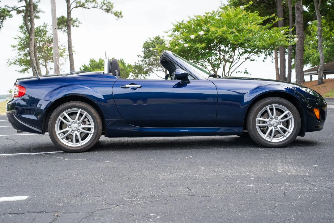 2009 Mazda NC MX-5 Miata - Image 5 of 31