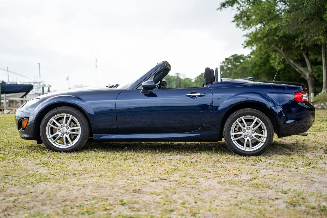 2009 Mazda NC MX-5 Miata - Image 17 of 31