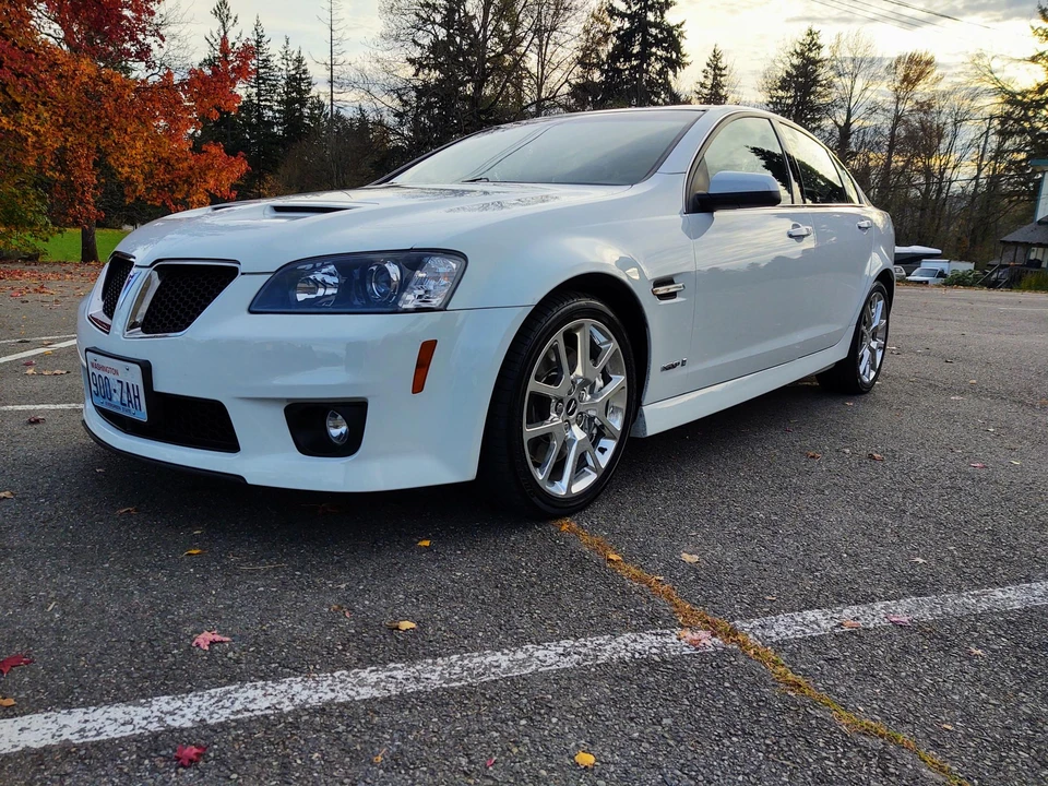 2009 Pontiac G8 - Image 2 of 31