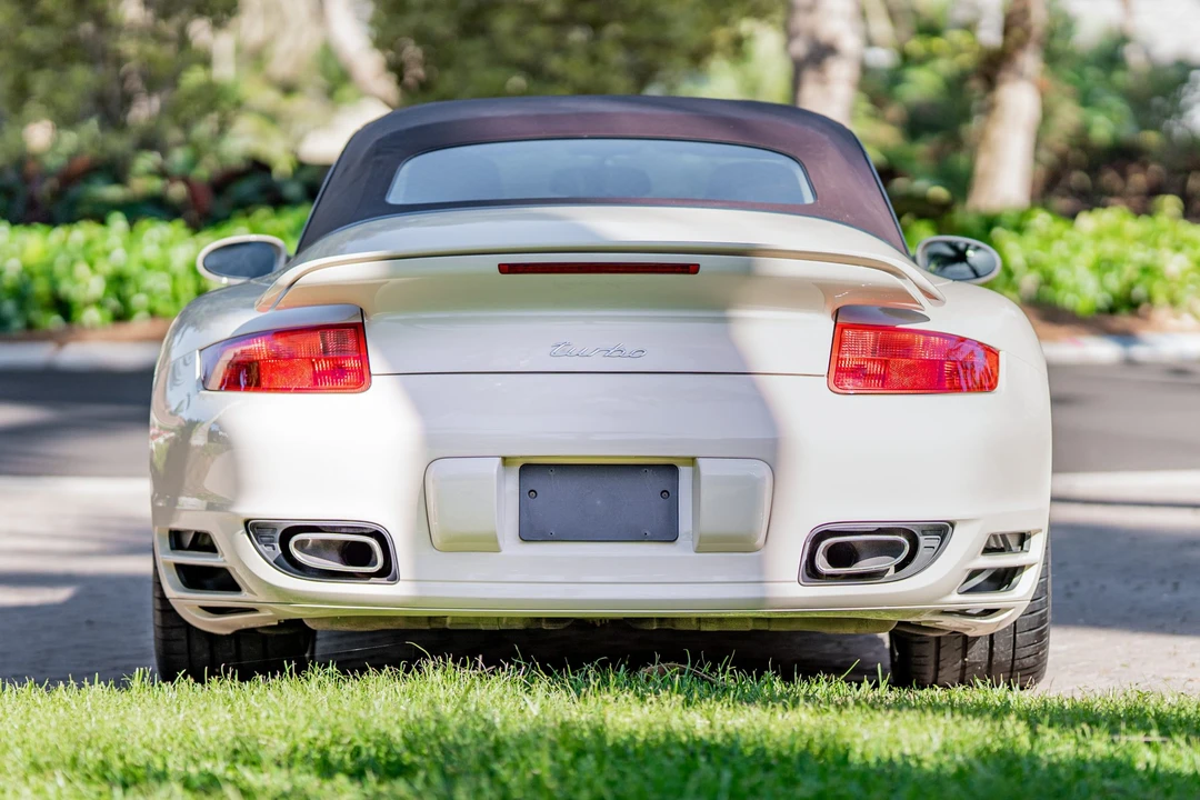 2009 Porsche 997 Turbo - Image 15 of 31