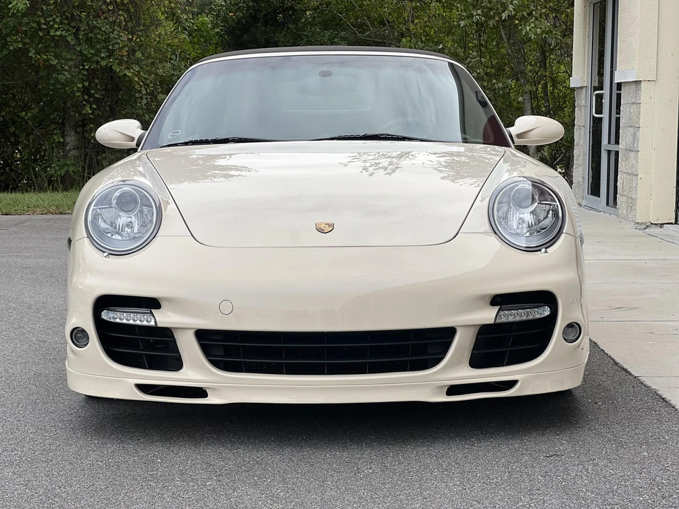 2009 Porsche 997 Turbo - Image 2 of 31